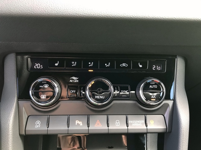Karoq Sportline 1.5 TSI DSG*KAMERA*MATRIX*