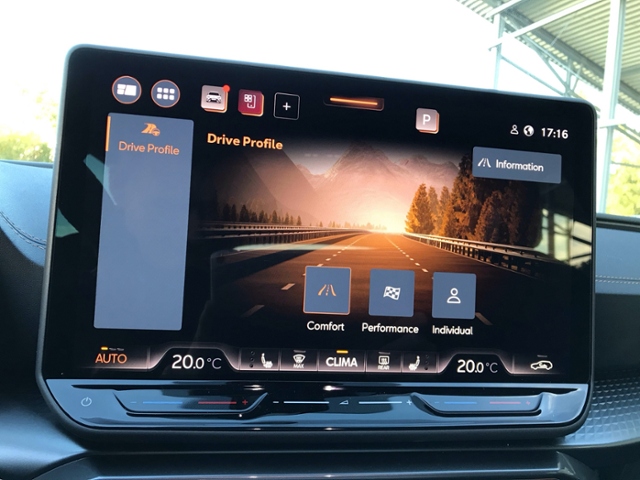 Leon Sportstourer 1.5 eTSI DSG*AHK*