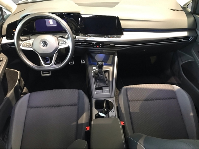 Golf VIII Active 1.5 TSI 6-Gang*NAVI*SHZ*DAB+*