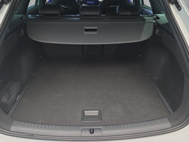 Leon Sportstourer 2.0 TSI VZ 4Drive*AHK*KAM*