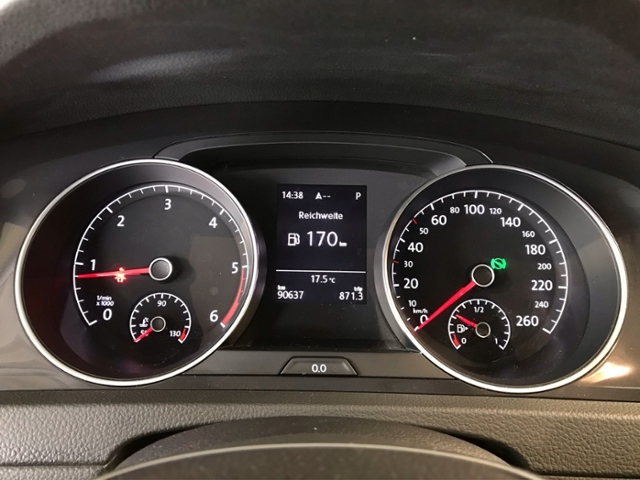 Golf VII Comfortline 2.0 TDI DSG*NAVI*SHZ*
