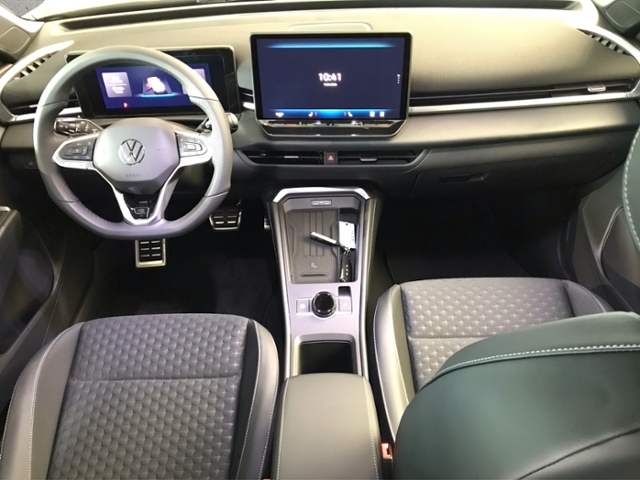 T-Roc R-Line 1.5 eTSI DSG*AHK*KAMERA*ACC*