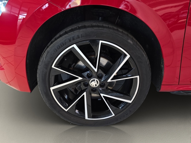 Kamiq Monte Carlo 1.5 TSI DSG*AHK*KAMERA*