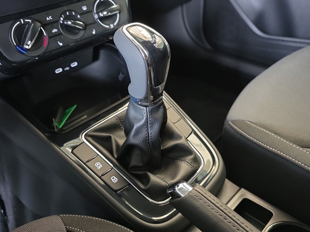 Fabia Selection 1.0 TSI DSG*KAMERA*LED*DAB*