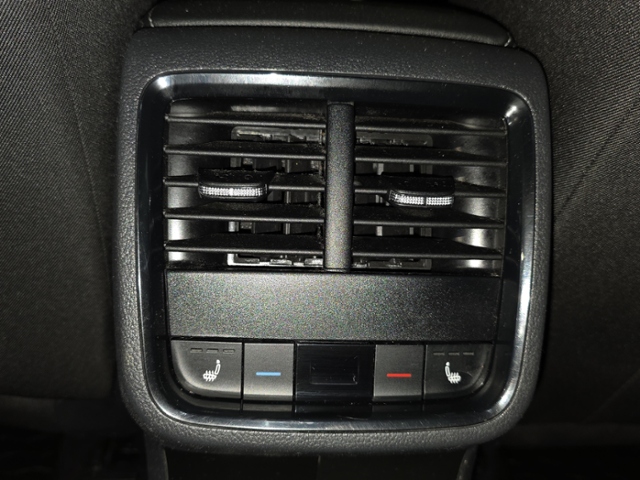 Octavia Combi Tour 2.0 TDI 4x4 DSG*AHK*