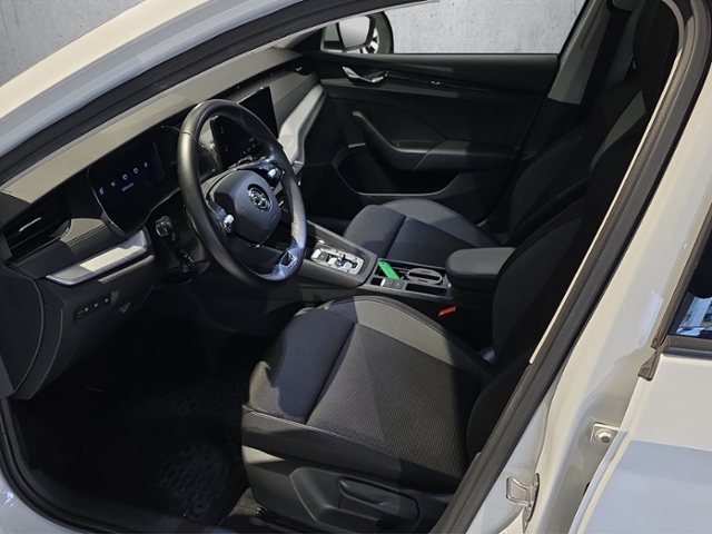 Octavia Combi Tour 2.0 TDI 4x4 DSG*AHK*