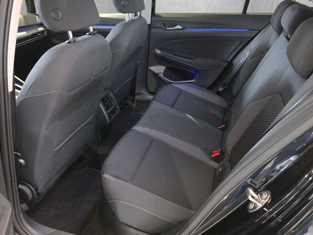 Golf VIII Active 1.5 eTSI DSG*AHK*MATRIX*