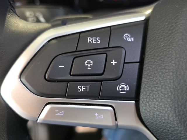 Golf VIII Active 1.5 eTSI DSG*AHK*MATRIX*