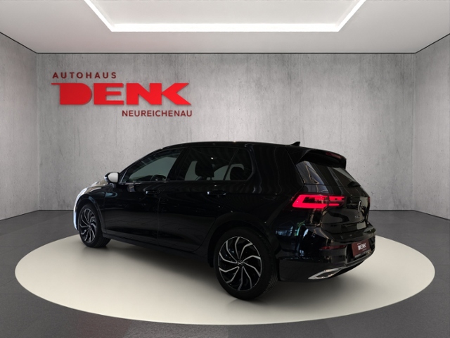 Golf VIII Active 1.5 eTSI DSG*AHK*MATRIX*