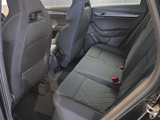 Karoq Sportline 2.0 TDI 4x4 DSG*AHK*360*