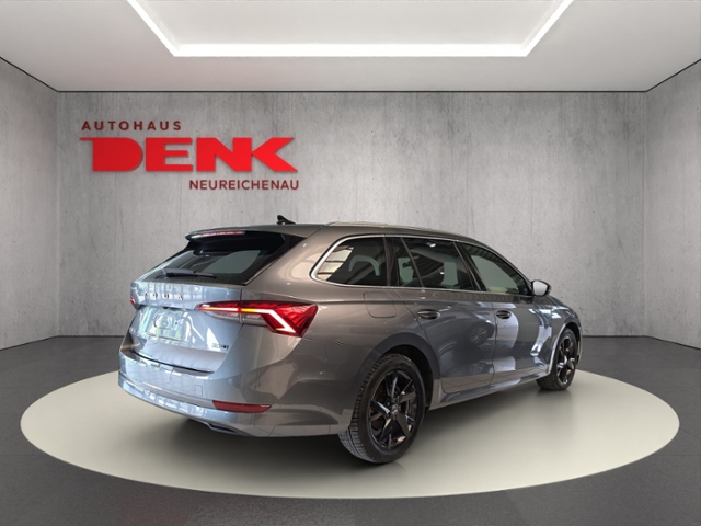 Octavia Combi Selection Plus 1.5 TSI DSG*NAV*