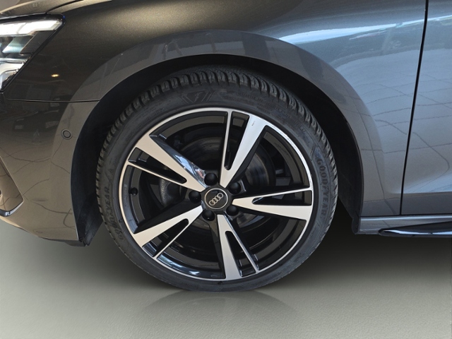 A3 35 Sportback S line 1.5 TFSI DSG*AHK*AMBI+*