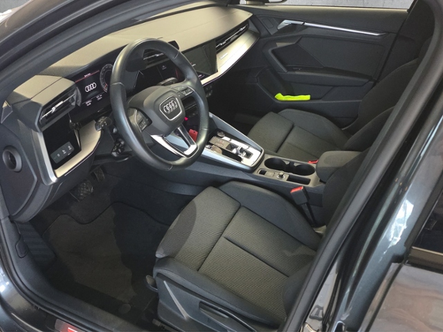 A3 35 Sportback S line 1.5 TFSI DSG*AHK*AMBI+*