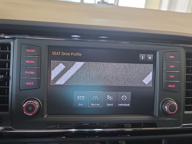 Ateca Xcellence 1.4 TSI DSG*AHK*ALCANTARA*