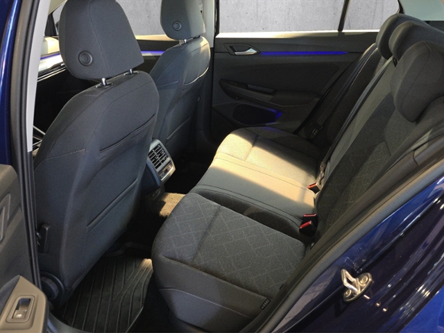 Golf VIII Life 1.5 TSI 6-Gang*PANO*STHZ*HUD*