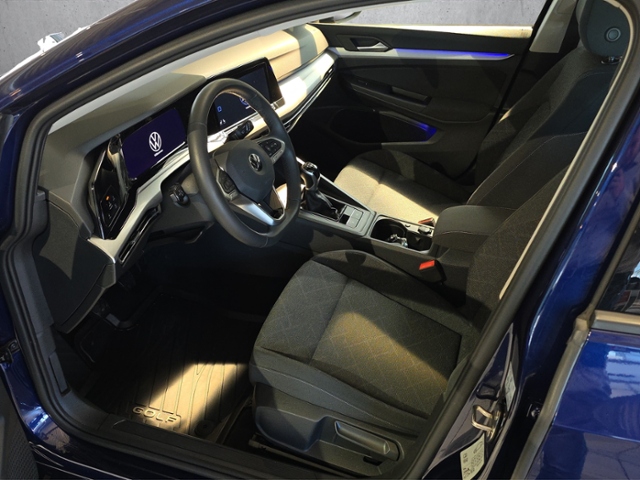 Golf VIII Life 1.5 TSI 6-Gang*PANO*STHZ*HUD*