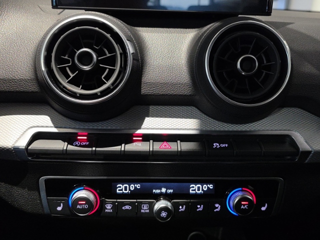 Q2 advanced 35 1.5 TFSI S tronic*KAMERA*