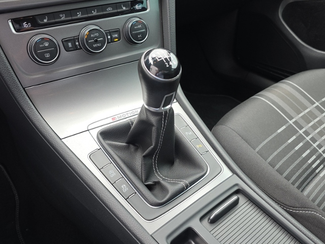 Golf VII Lounge 2.0 TDI 4Motion 6-Gang*XENON*