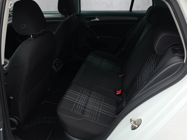 Golf VII Lounge 2.0 TDI 4Motion 6-Gang*XENON*