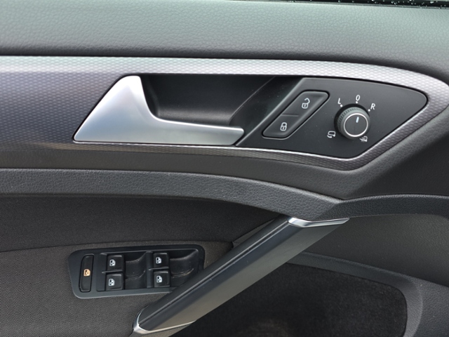 Golf VII Lounge 2.0 TDI 4Motion 6-Gang*XENON*