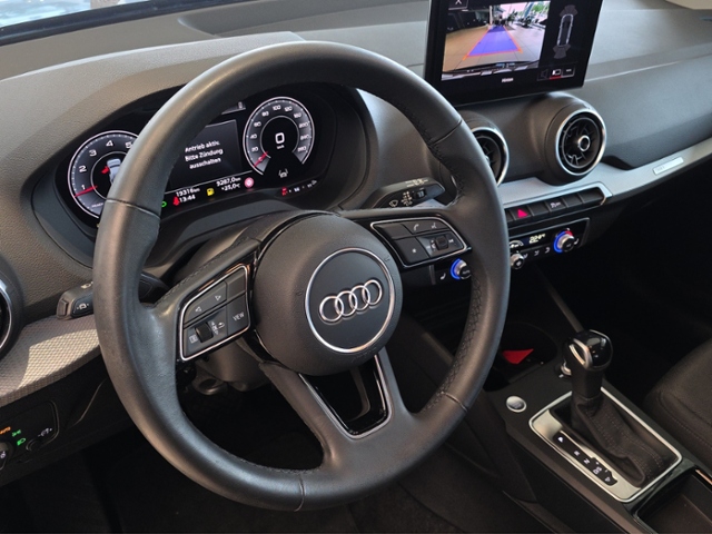Q2 advanced 35 1.5 TFSI S tronic*KAMERA*
