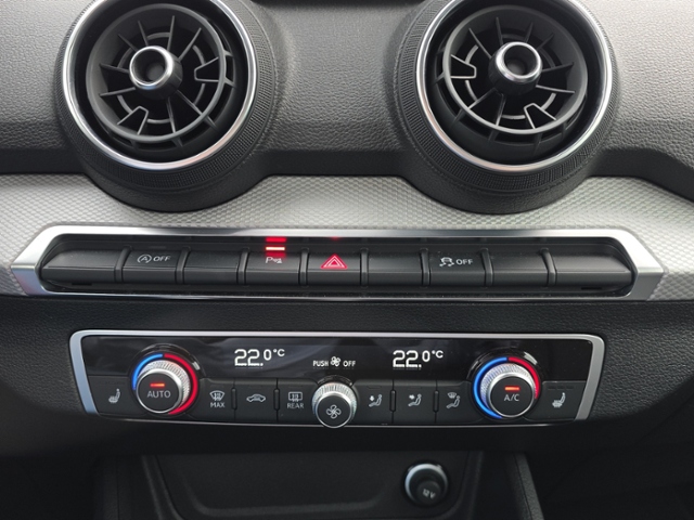 Q2 advanced 35 1.5 TFSI S tronic*KAMERA*