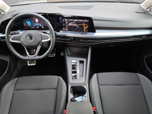 Golf VIII Active 1.5 eTSI DSG*IQ.DRIVE*NAV*