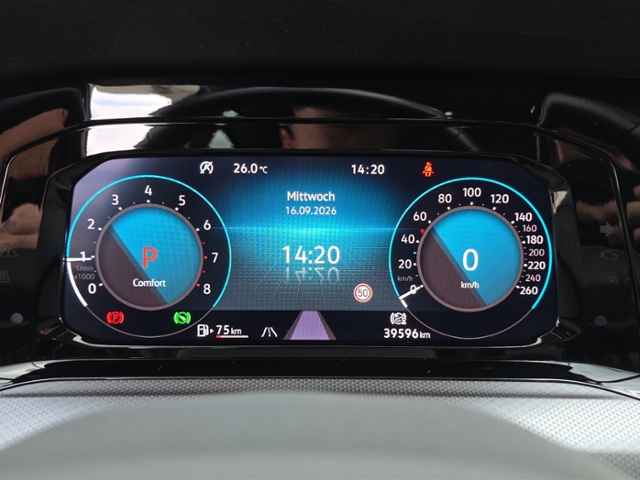 Golf VIII Active 1.5 eTSI DSG*IQ.DRIVE*NAV*