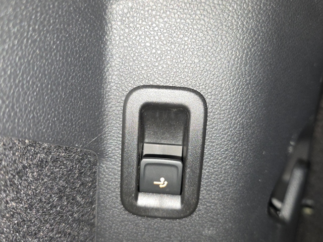 Golf VIII United 2.0 TDI DSG*AHK*NAVI*LRH*