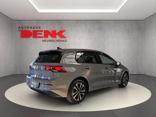 Golf VIII United 2.0 TDI DSG*AHK*NAVI*LRH*
