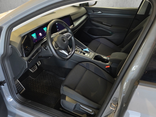 Golf VIII United 2.0 TDI DSG*AHK*NAVI*LRH*
