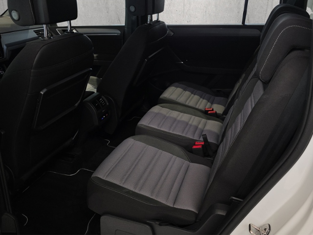 Touran Highline 1.5 TSI DSG*R-LINE*PANO*