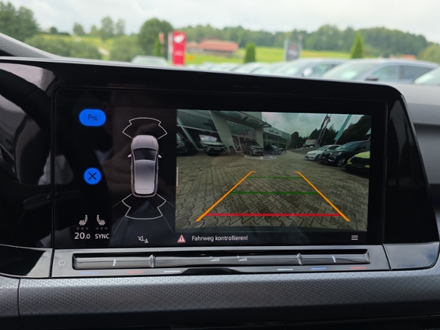 Golf VIII Active 1.0 TSI 6-Gang*KAMERA*SHZ*