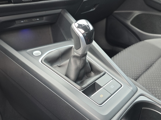 Golf VIII Active 1.0 TSI 6-Gang*KAMERA*SHZ*