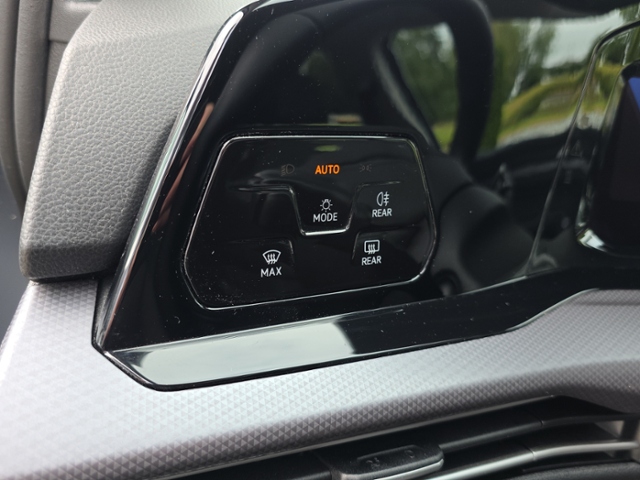 Golf VIII Active 1.0 TSI 6-Gang*KAMERA*SHZ*