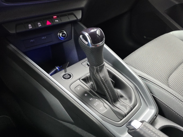 A1 Sportback S-Line 35 1.5 TFSI*KAMERA*BLACK*