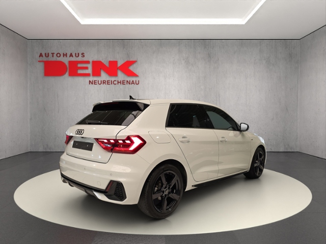 A1 Sportback S-Line 35 1.5 TFSI*KAMERA*BLACK*