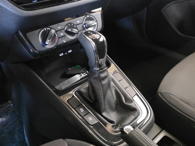 Fabia Selection 1.0 TSI DSG*KAMERA*SHZ*