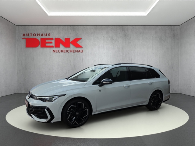 Golf VIII Var. R-Line 1.5 eTSI DSG*AHK*IQ.LIGHT*