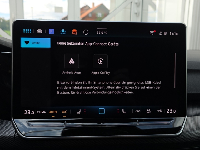 Golf VIII Var. R-Line 1.5 eTSI DSG*AHK*IQ.LIGHT*