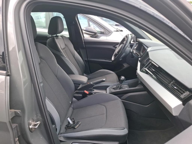 A1 35 Sportback S line 1.5 TFSI*SONOS*KAMERA*