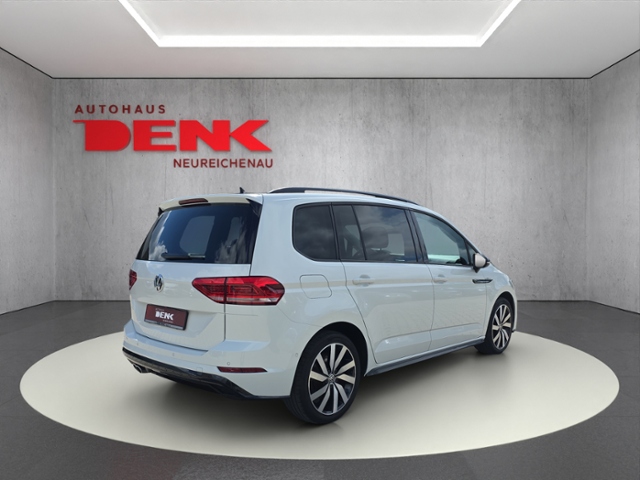 Touran R-Line 2.0 TDI DSG*AHK*PANO*7-SITZ*