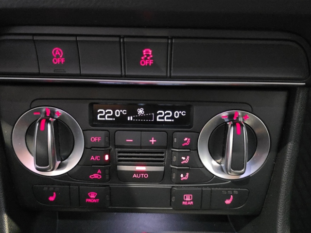 Q3 2.0 TDI 6-Gang*XENON*GUTERZUSTAND*