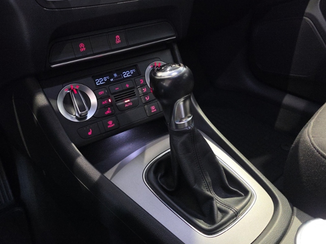 Q3 2.0 TDI 6-Gang*XENON*GUTERZUSTAND*