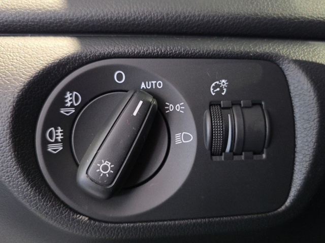 Q3 2.0 TDI 6-Gang*XENON*GUTERZUSTAND*