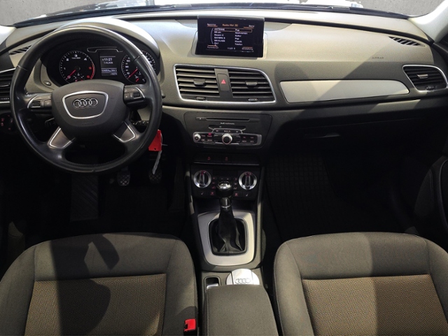 Q3 2.0 TDI 6-Gang*XENON*GUTERZUSTAND*