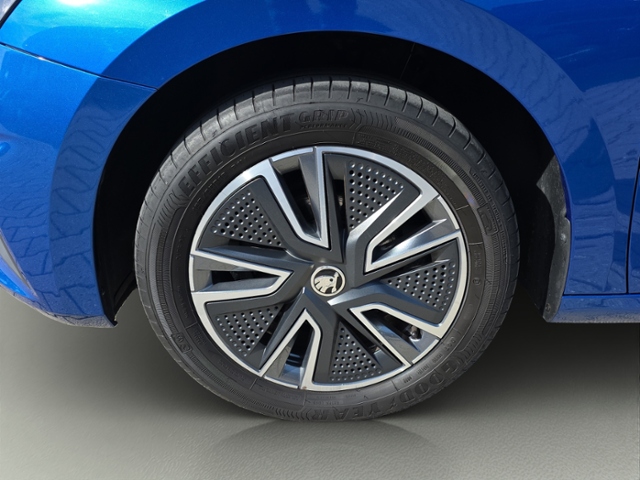 Fabia Tour 1.0 MPI 5-Gang*SHZ*PDC*SMARTLINK*