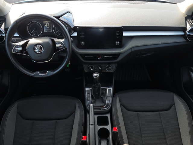 Fabia Tour 1.0 MPI 5-Gang*SHZ*PDC*SMARTLINK*