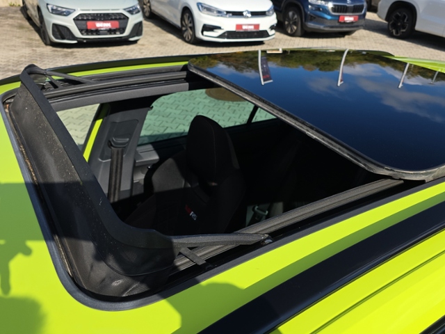 Octavia Combi 2.0 TSI RS DSG*HUD*AHK*19Z*