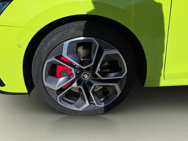Octavia Combi 2.0 TSI RS DSG*HUD*AHK*19Z*